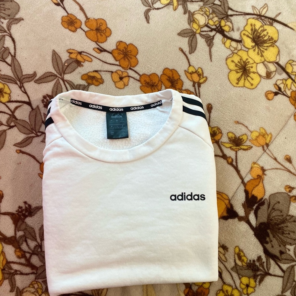 Adidas sweater
White - Picture 3 of 4